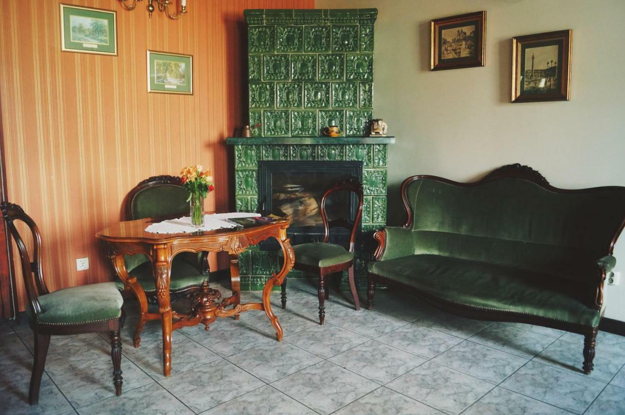 Bed and Breakfast Dwor Dluzniewo Exteriér fotografie